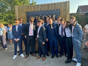 Prom 24 pic 11