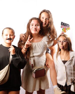 Chs year 7 disco 2025 134